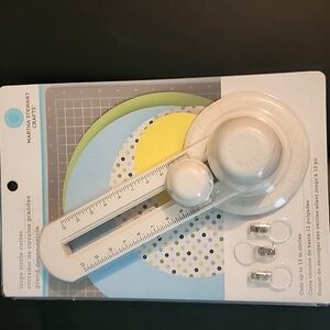 Martha Stewart Crafts Large Circle Cutter